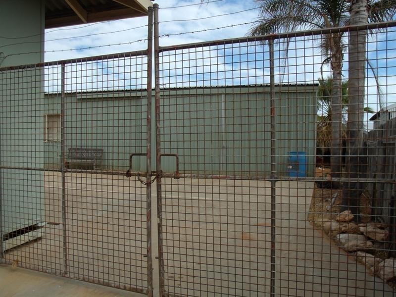 27 Dempster Road, Carnarvon WA 6701