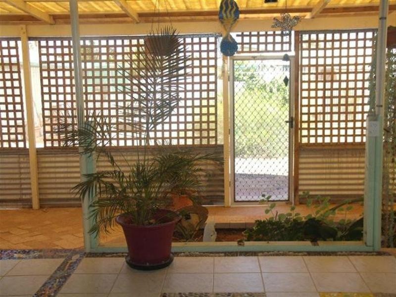 3 Fenner Street, Carnarvon WA 6701