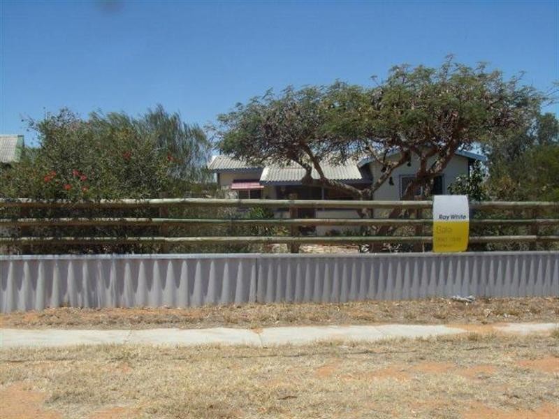 3 Fenner Street, Carnarvon WA 6701