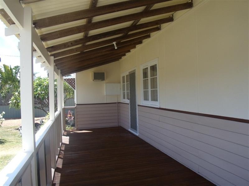 5 Carey Street, Carnarvon WA 6701