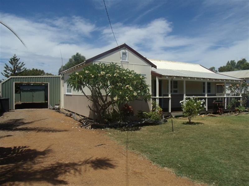 5 Carey Street, Carnarvon WA 6701