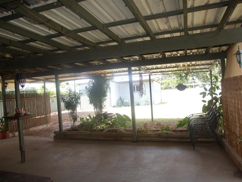 5 Carey Street, Carnarvon WA 6701