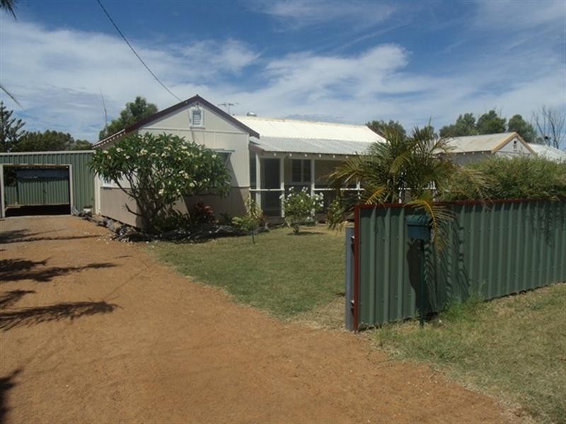 5 Carey Street, Carnarvon WA 6701