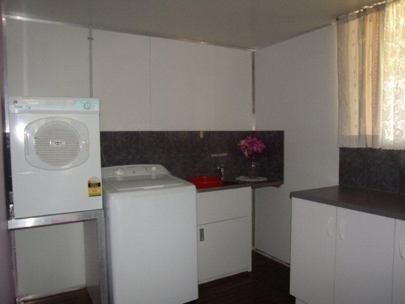 1 Craggs Court, Carnarvon WA 6701