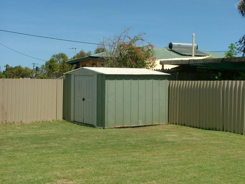 8 Mills Avenue, South Carnarvon WA 6701