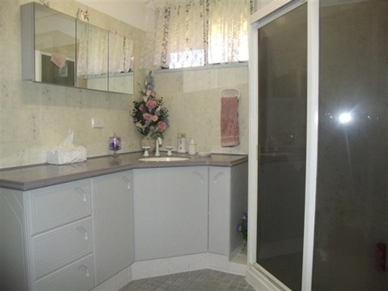 27 Richards Street, Carnarvon WA 6701