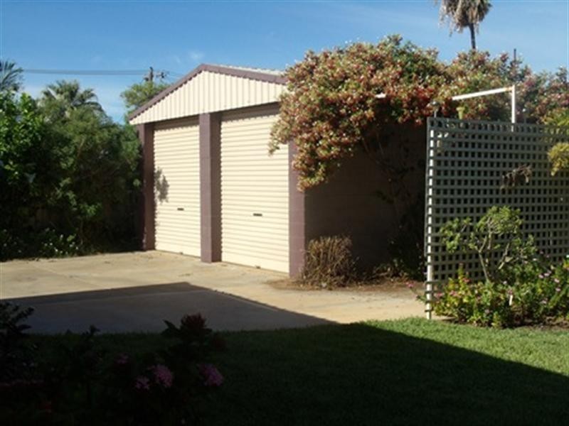 27 Richards Street, Carnarvon WA 6701