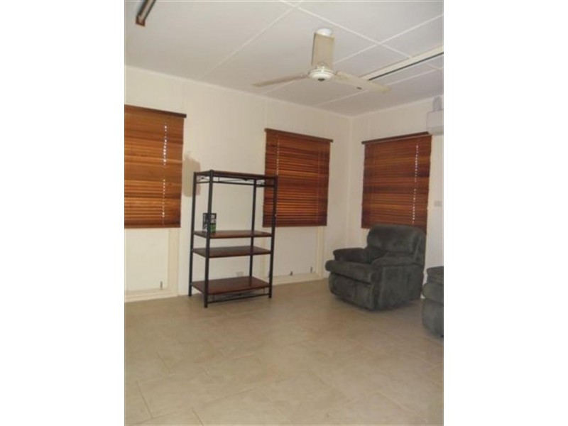 6 Craig Street, Carnarvon WA 6701