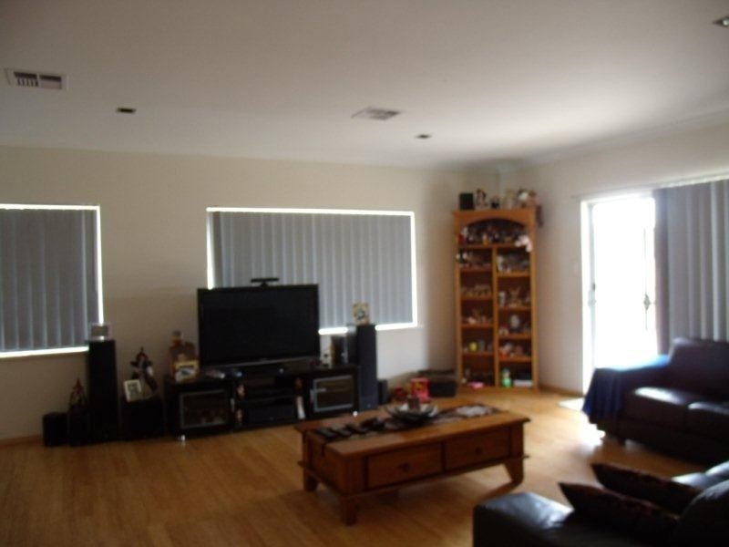 12 Mindirra Crescent, Carnarvon WA 6701