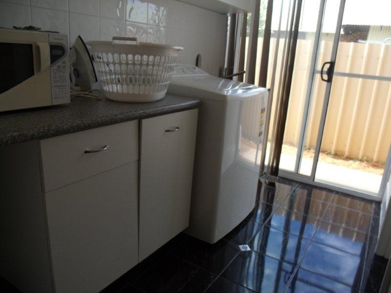 12 Mindirra Crescent, Carnarvon WA 6701