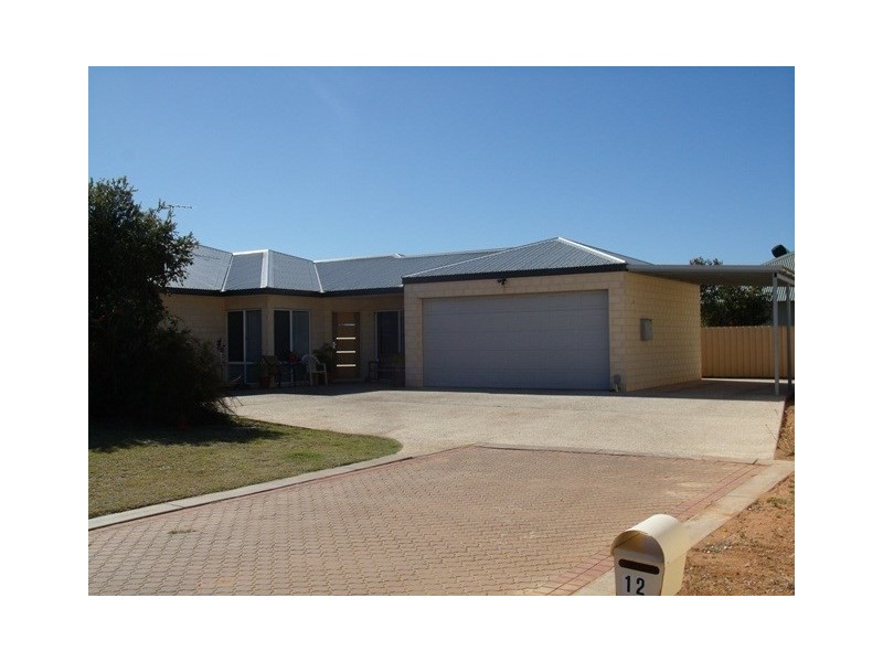 12 Mindirra Crescent, Carnarvon WA 6701