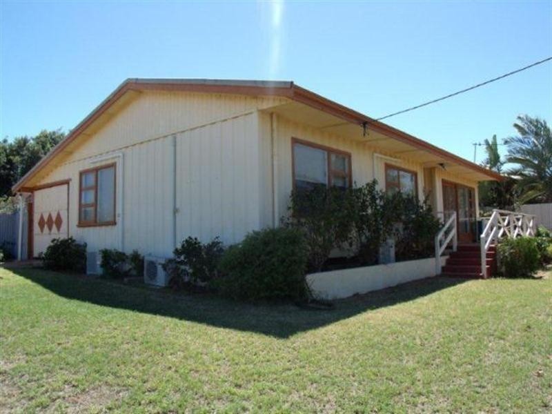 283 Robinson Street, Carnarvon WA 6701
