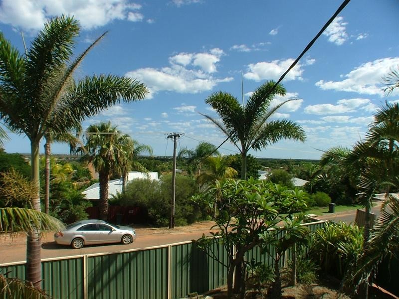 19 Craggs Court, Carnarvon WA 6701