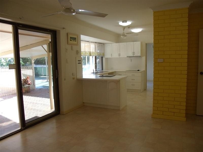 27 Butcher Street, Carnarvon WA 6701