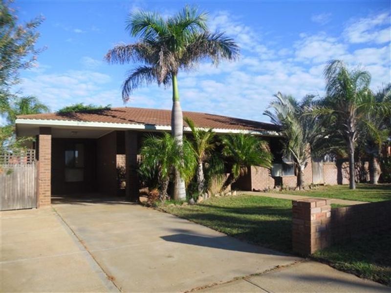 13 Bibra Way, Carnarvon WA 6701