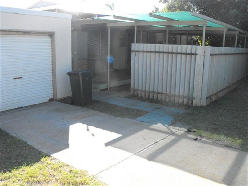 10 Carroll Way, Carnarvon WA 6701