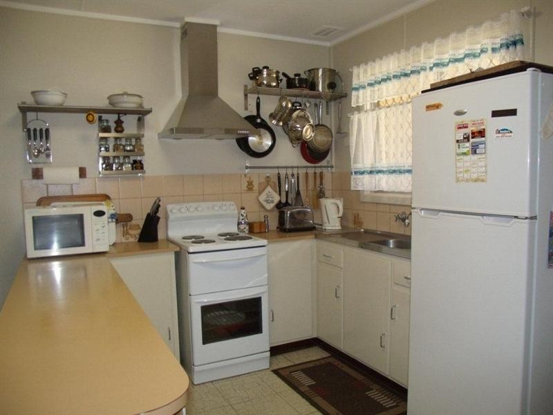 6A Pratt Court, Carnarvon WA 6701