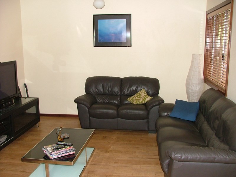 11 Foss Crescent, Carnarvon WA 6701