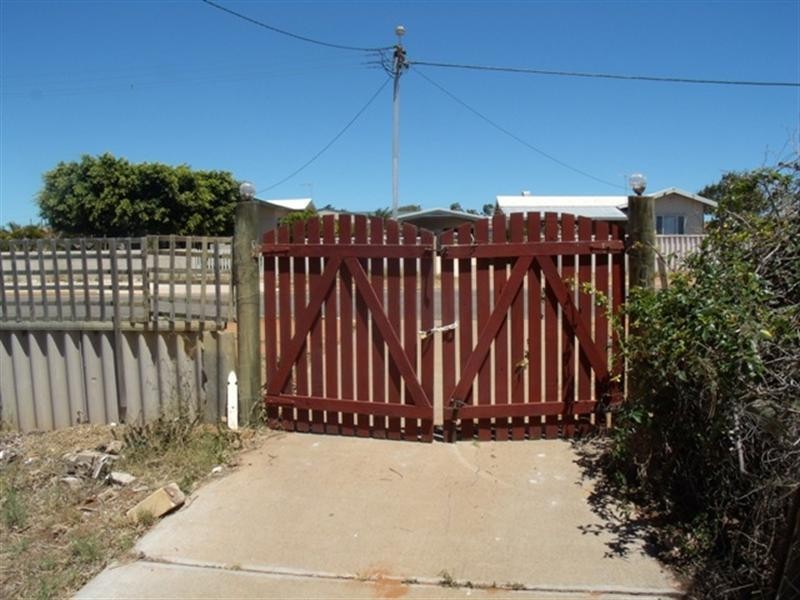 71 Whitlock Street, Carnarvon WA 6701