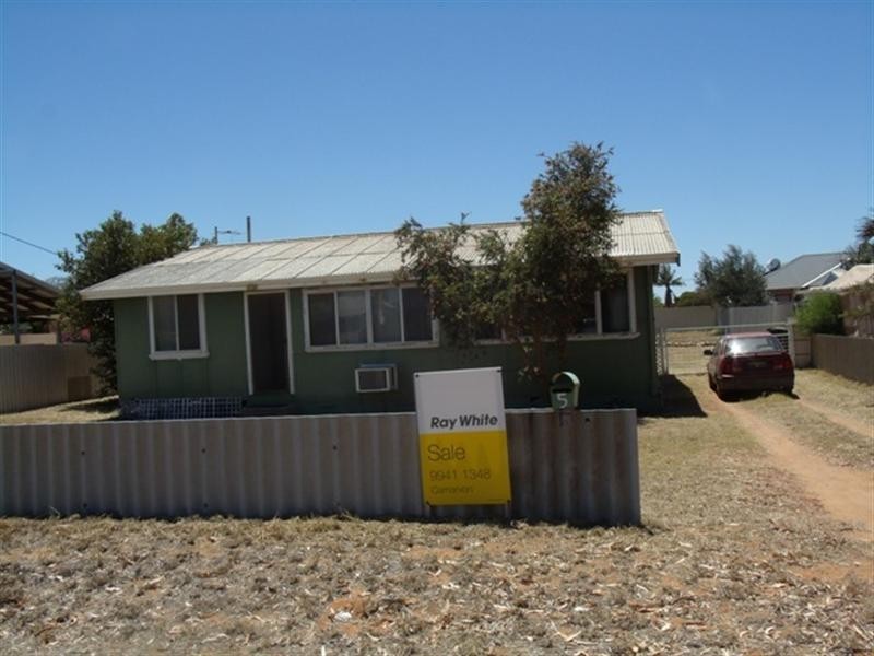 5 Crossland Street, Carnarvon WA 6701