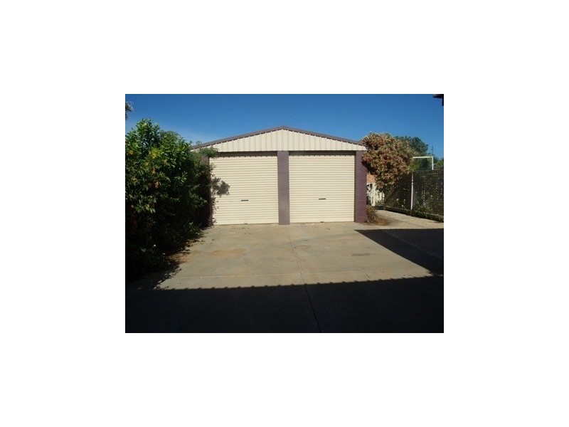 27 Richards Street, Carnarvon WA 6701