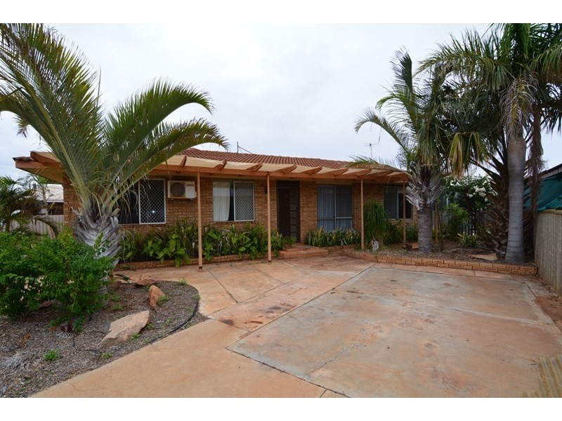 24 Castrini Crescent, Carnarvon WA 6701