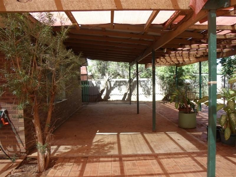 13 Willesee Street, Carnarvon WA 6701