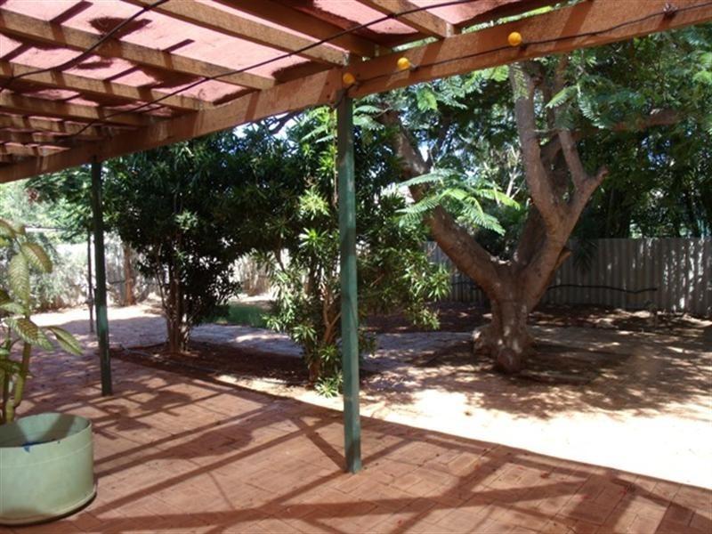 13 Willesee Street, Carnarvon WA 6701