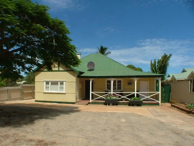 24A Francis Street, Carnarvon WA 6701