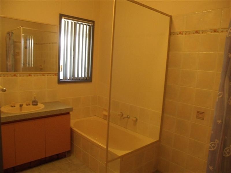 11 Finnerty Street, Carnarvon WA 6701