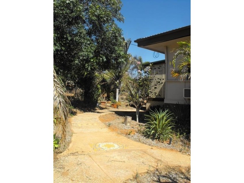 8 Craggs Court, Carnarvon WA 6701