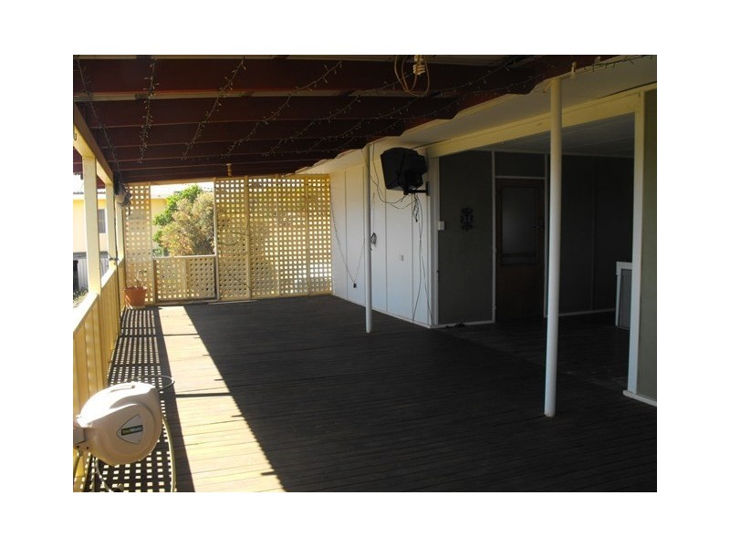 8 Craggs Court, Carnarvon WA 6701