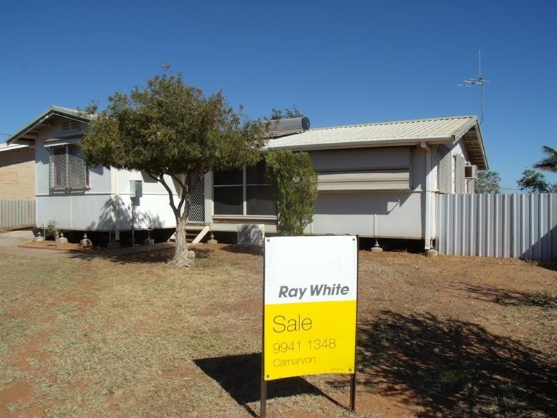 8 Ridley Place, Carnarvon WA 6701