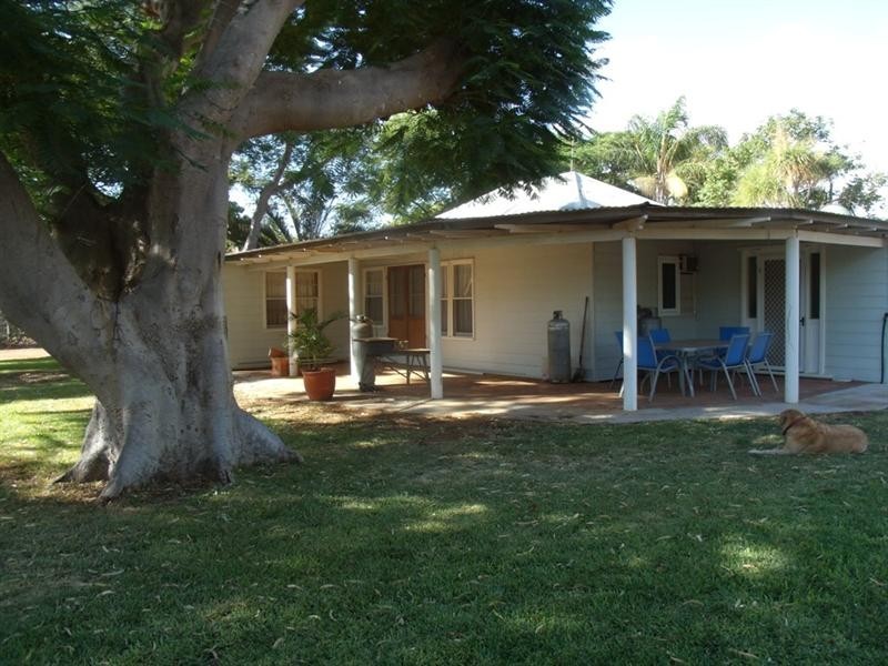 33 Sanderson Road, Carnarvon WA 6701