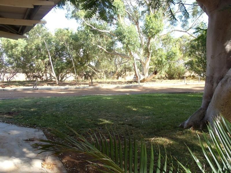 33 Sanderson Road, Carnarvon WA 6701