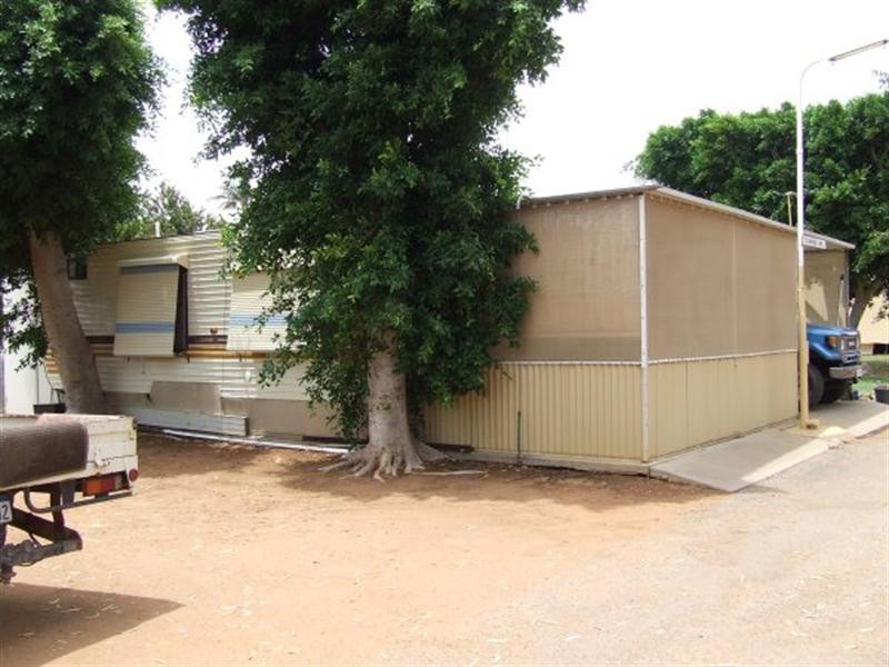 Bay 112 Plantation Caravan Park, Carnarvon WA 6701