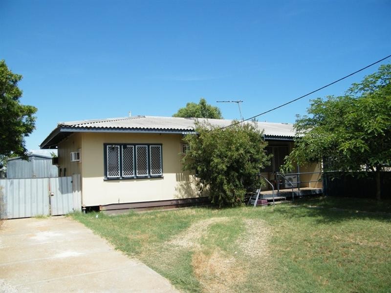 3A Illingworth Street, Carnarvon WA 6701