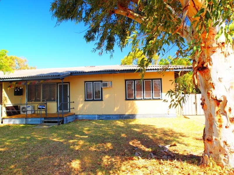 3B Illingworth Street, Carnarvon WA 6701