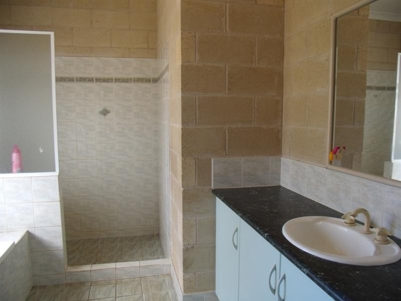 7 Hope Street, Carnarvon WA 6701