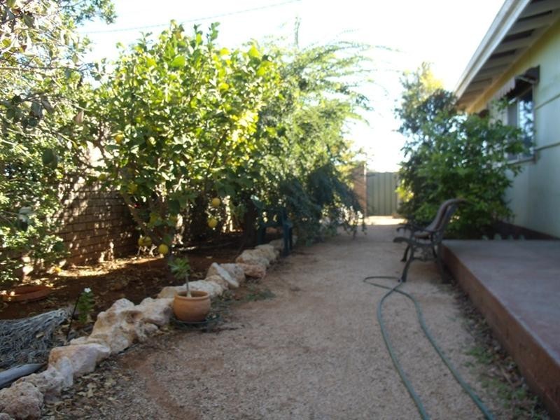 1 Smith Street, Carnarvon WA 6701