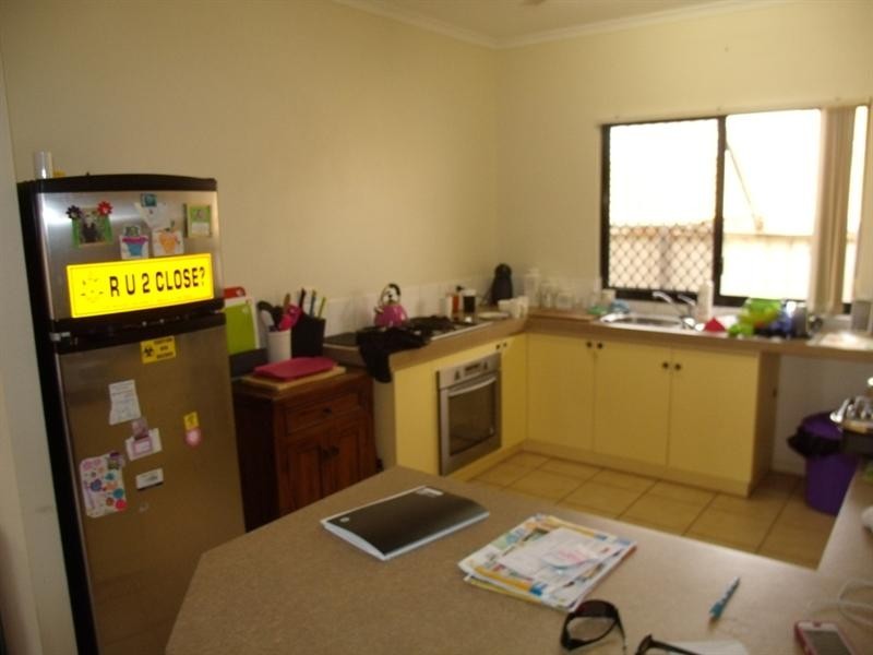 6 Mindirra Crescent, Carnarvon WA 6701