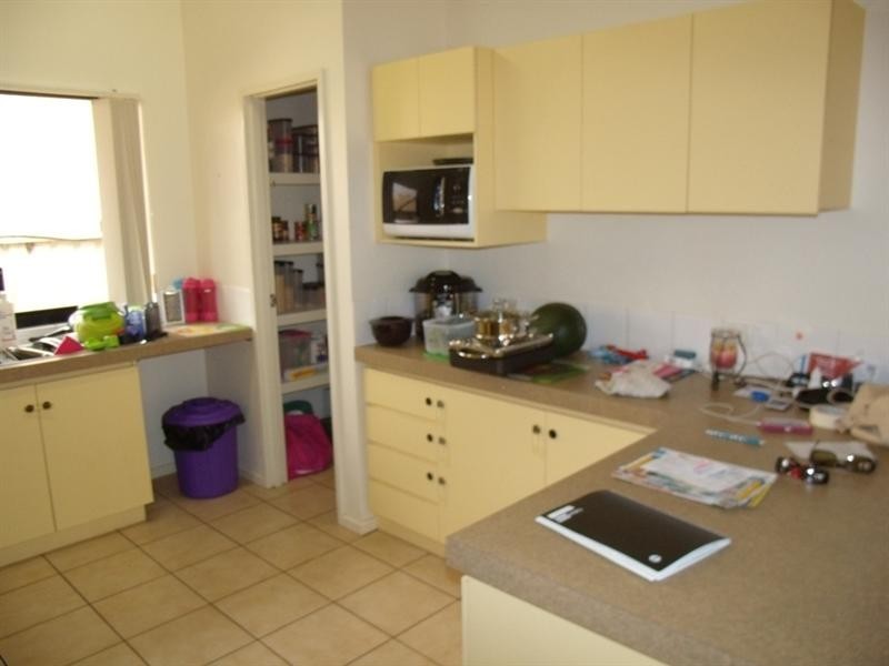 6 Mindirra Crescent, Carnarvon WA 6701