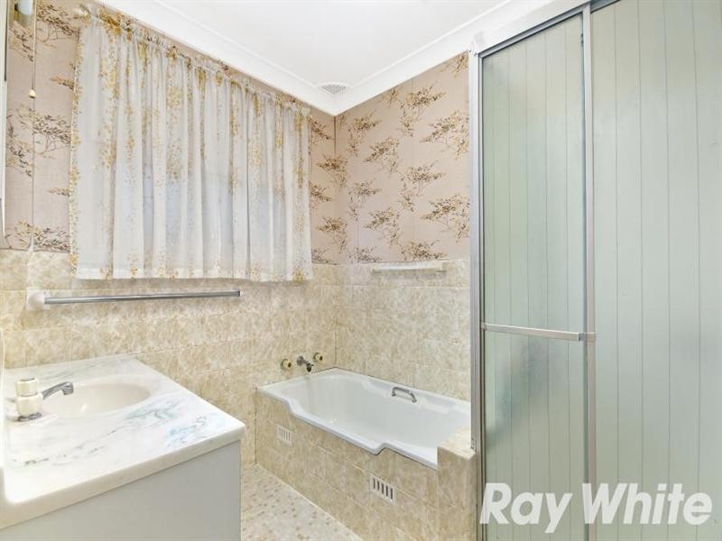 40 Chester Avenue, Baulkham Hills NSW 2153