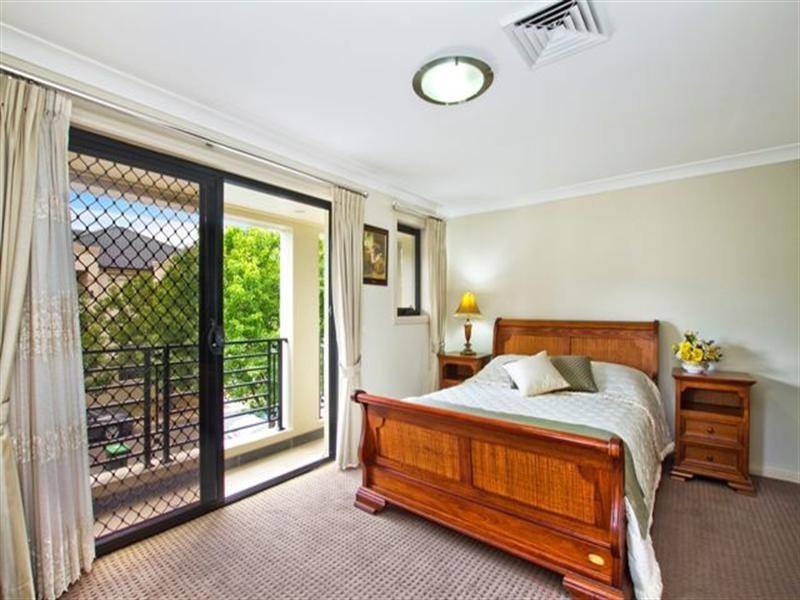 2 Kentridge Place, Bella Vista NSW 2153