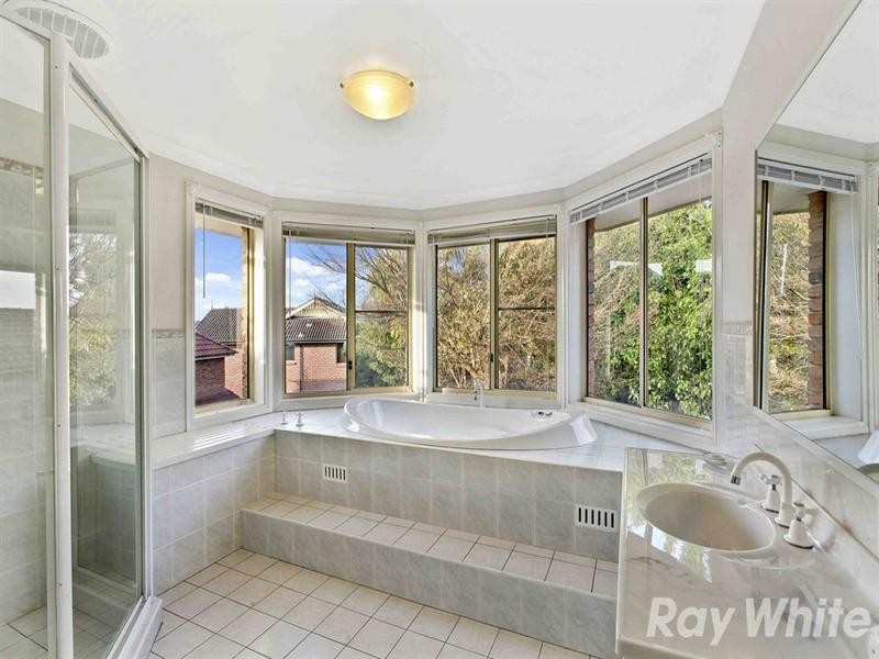 86 Bingara Crescent, Bella Vista NSW 2153