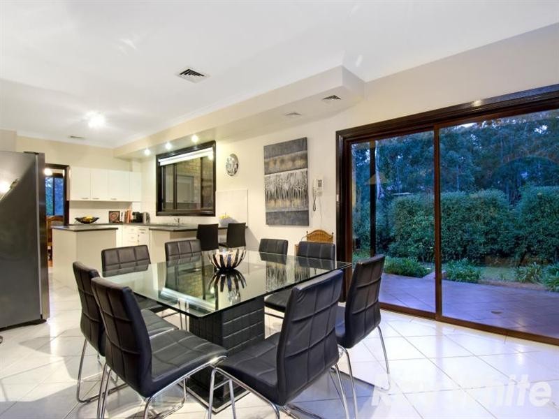 24 Winchcombe Place, Castle Hill NSW 2154