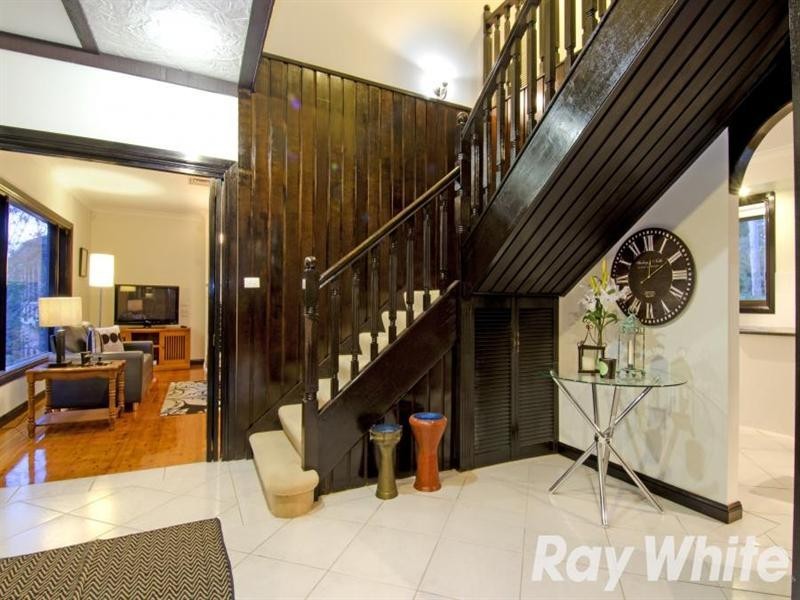 24 Winchcombe Place, Castle Hill NSW 2154
