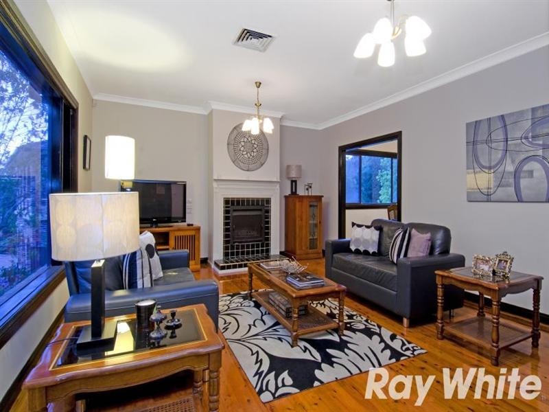 24 Winchcombe Place, Castle Hill NSW 2154