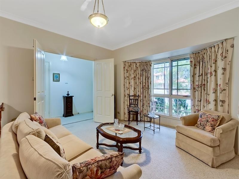 2/20 Thomas Wilkinson Avenue, Dural NSW 2158