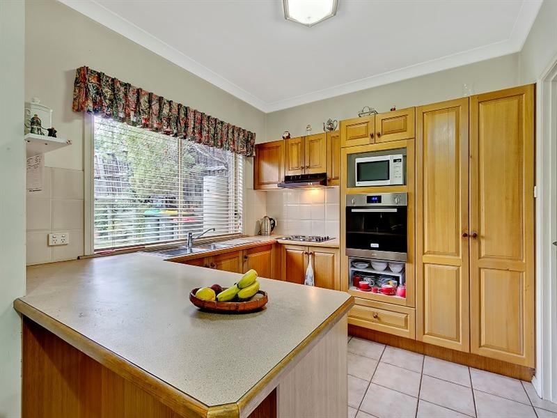 2/20 Thomas Wilkinson Avenue, Dural NSW 2158